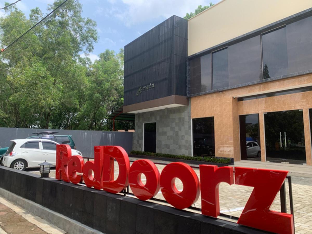 Reddoorz Near Alun Alun Purbalingga Hotel Eksteriør billede